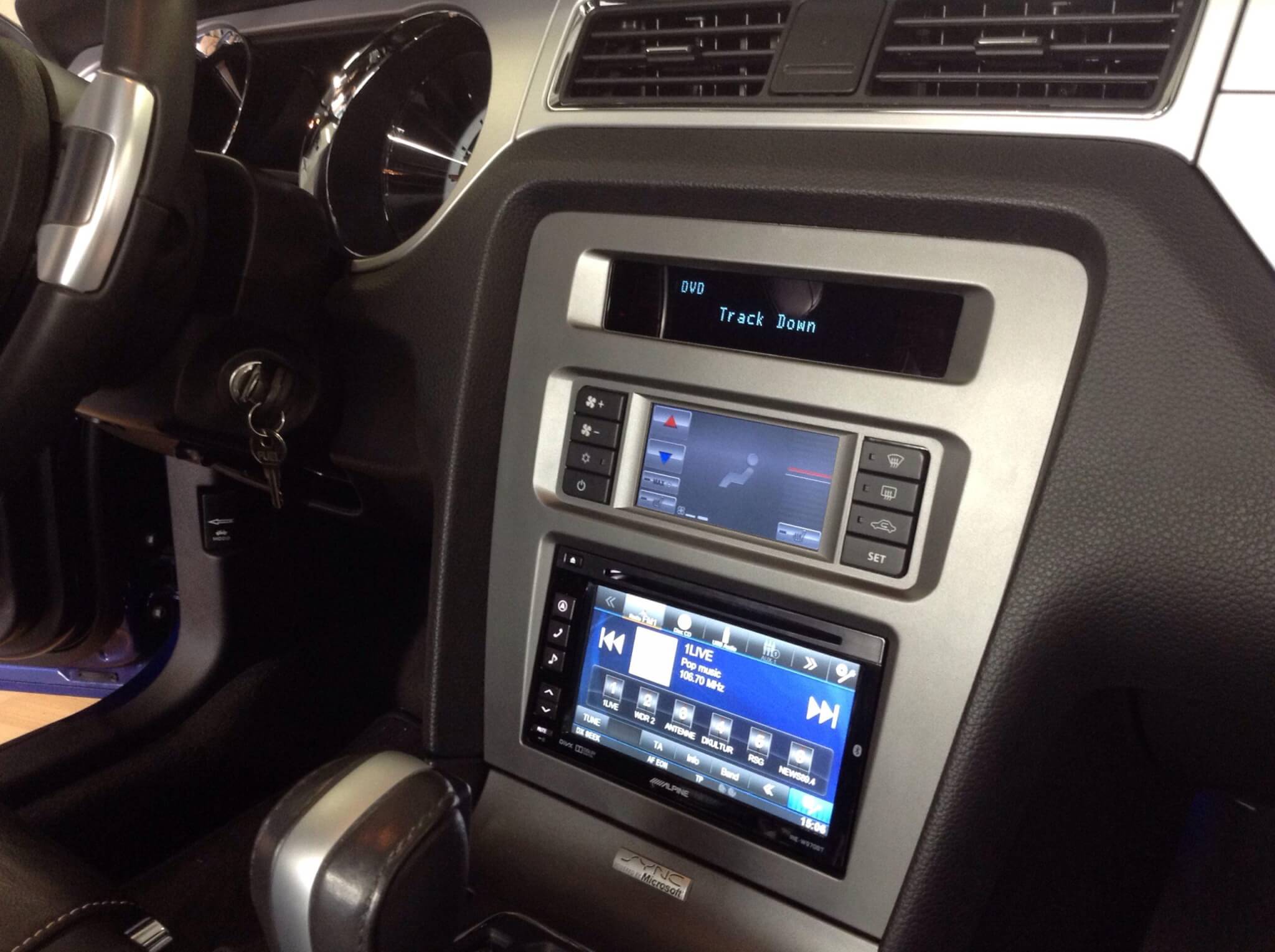 Mustang GT: Nachrüstung Navigationssystem